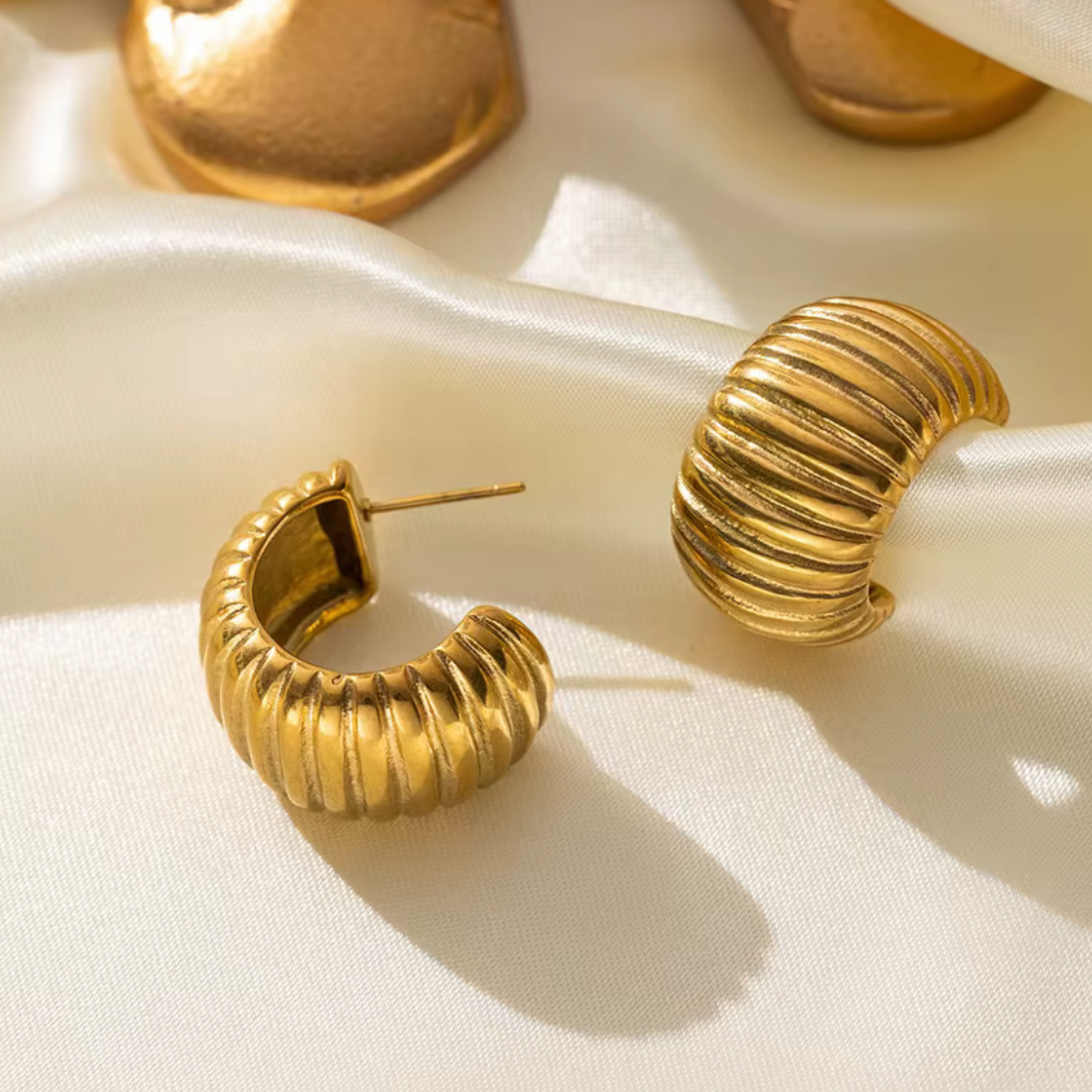 Boucle d'oreille Martelé