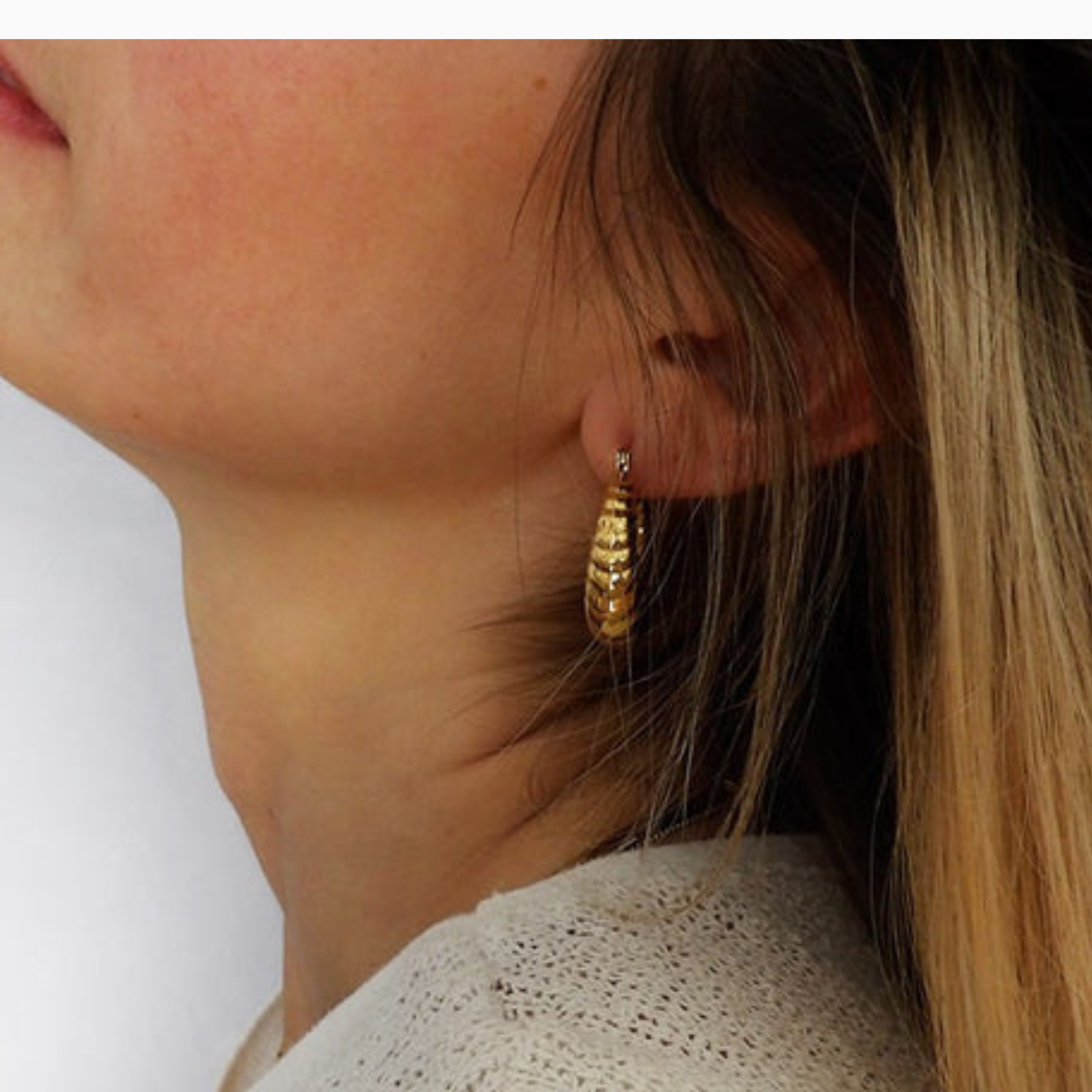 Boucles d'Oreilles Raffinées en Croissant