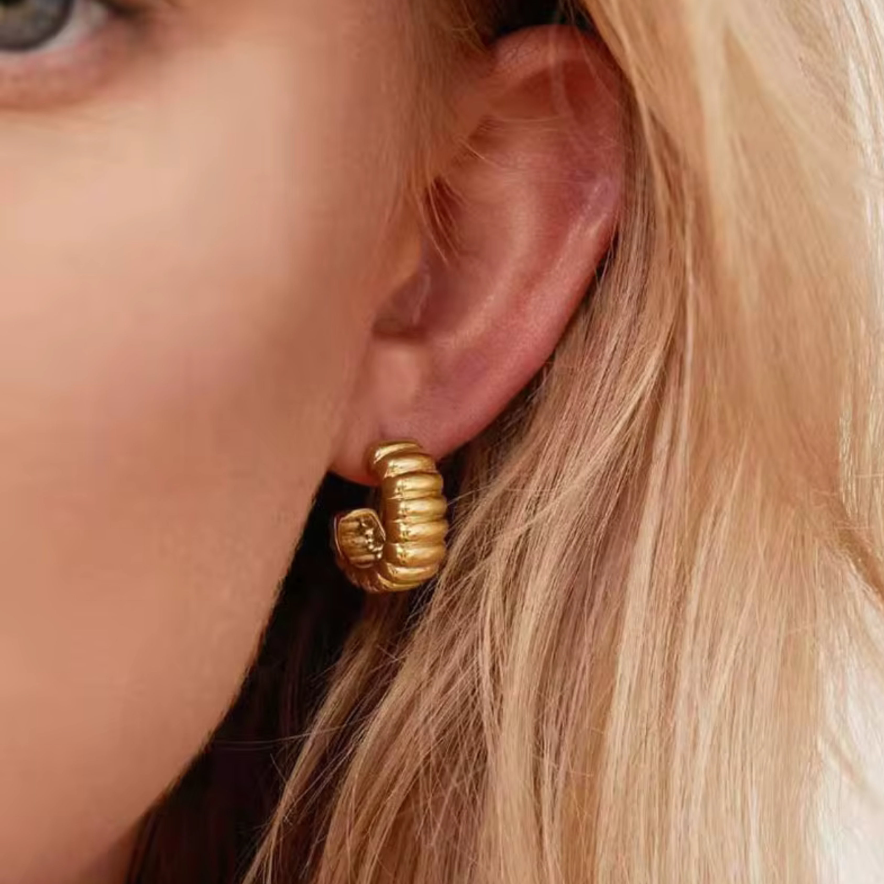 Boucle d'oreille Martelé