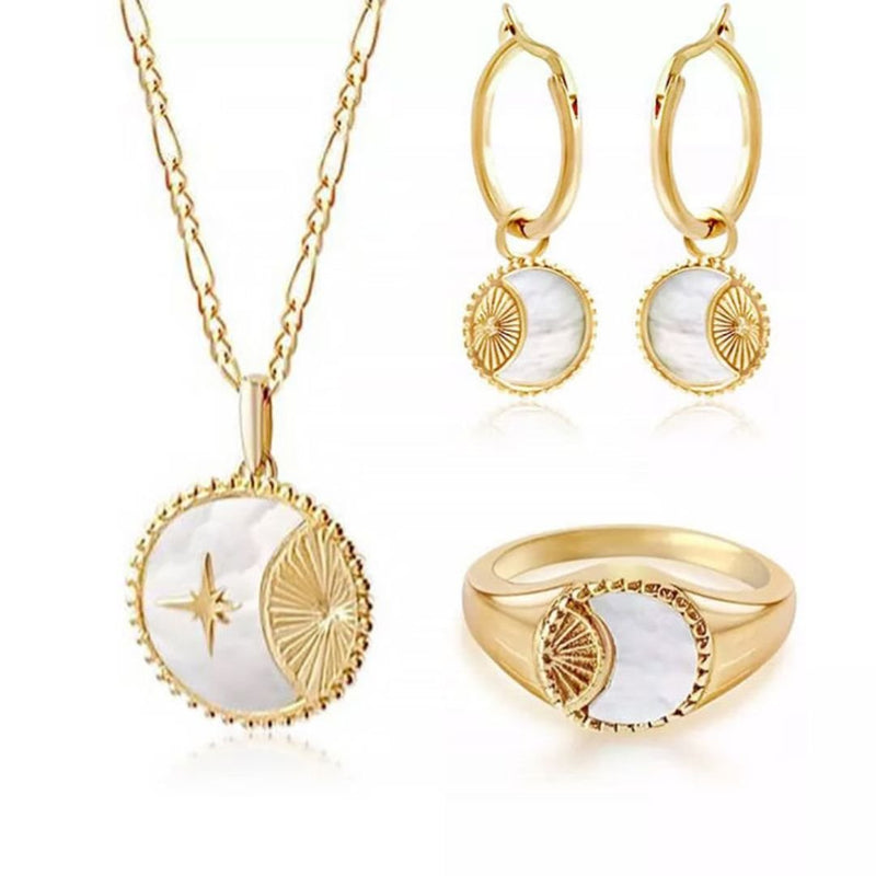 Ensemble boucles d'oreilles, bague et pendentif "Luna"