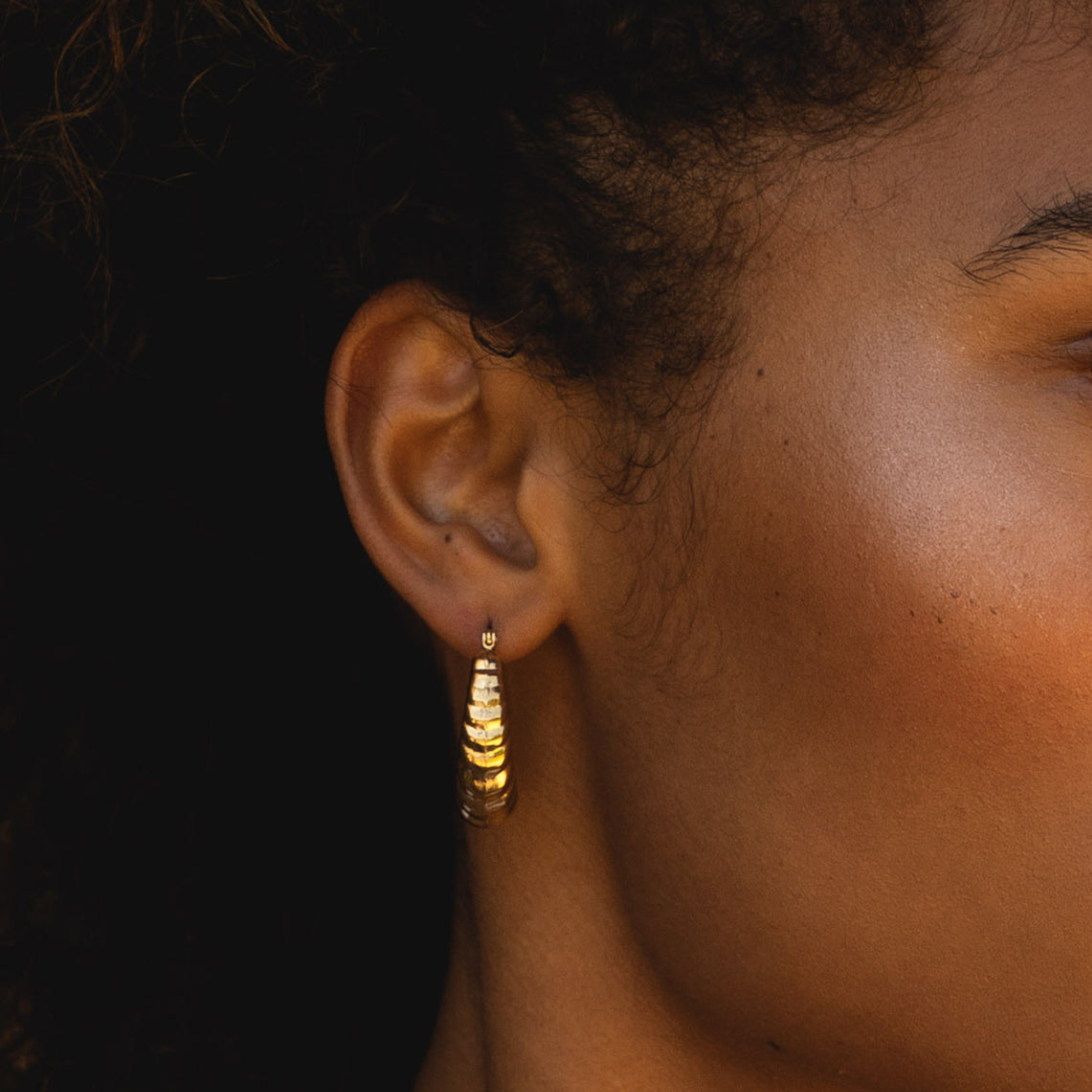 Boucles d'Oreilles Raffinées en Croissant