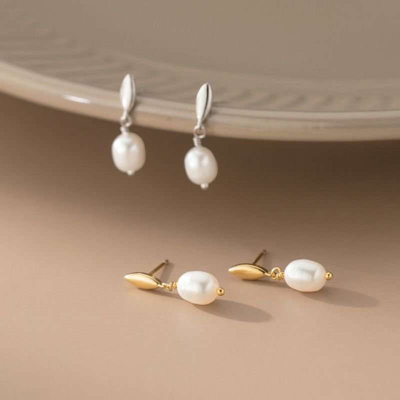 Mini Boucles d'Oreilles Chic en Perles