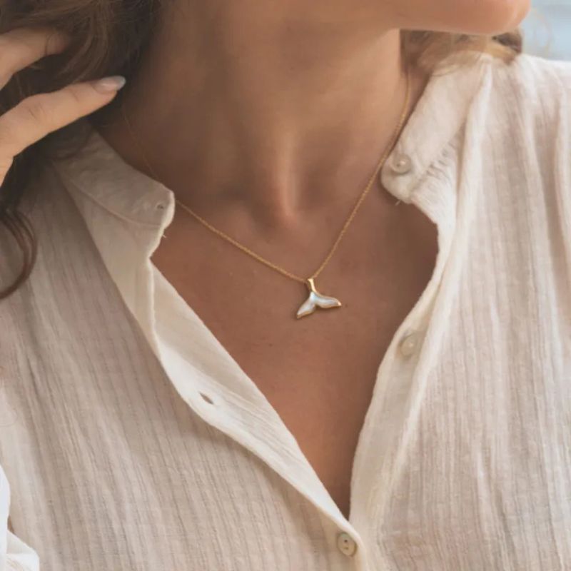 Collier Pendentif Queue de Baleine