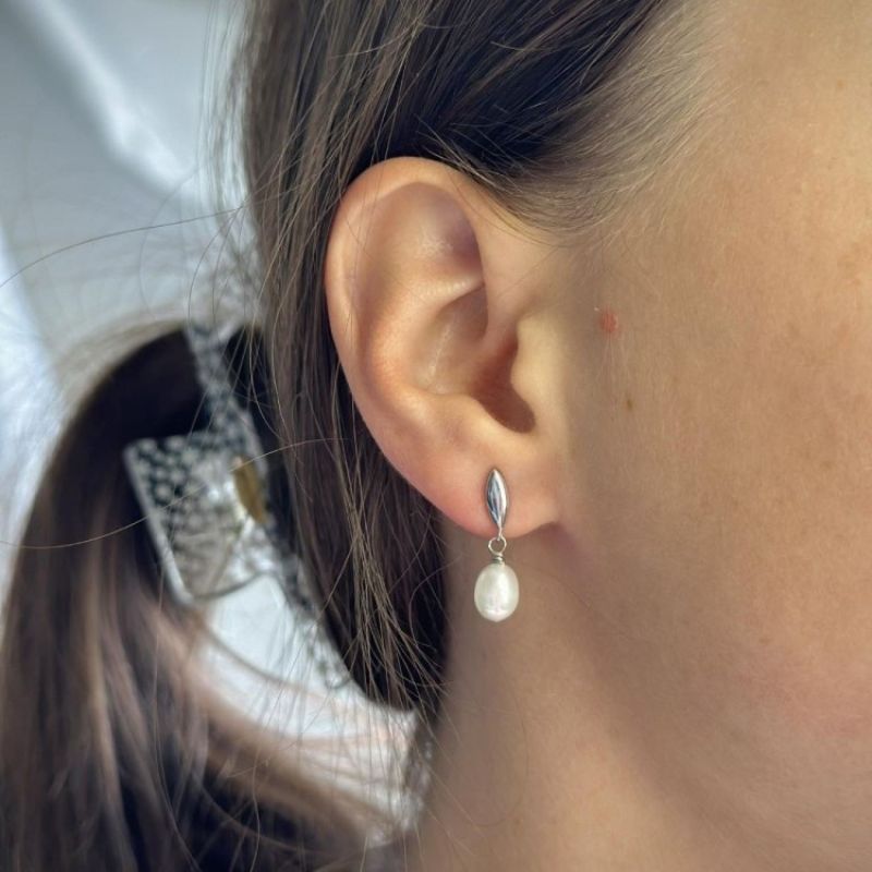 Mini Boucles d'Oreilles Chic en Perles