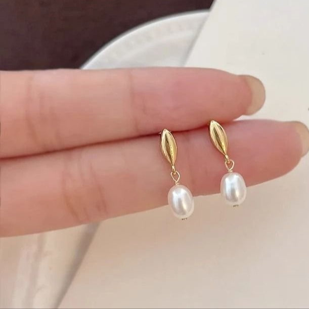Mini Boucles d'Oreilles Chic en Perles