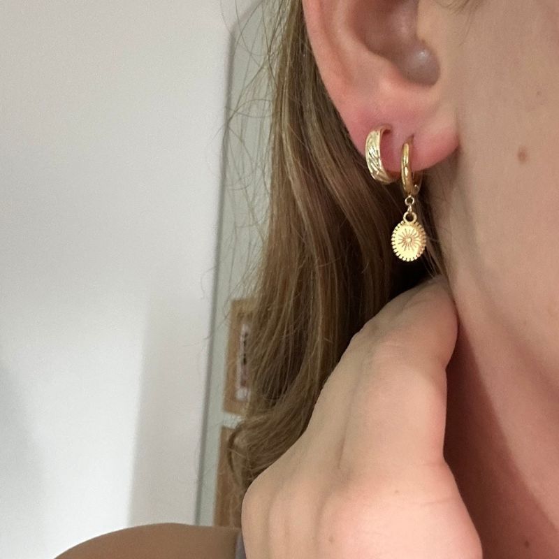 Boucles d'Oreilles Soleil Minimaliste